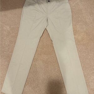 Men's Classic Khaki Chinos